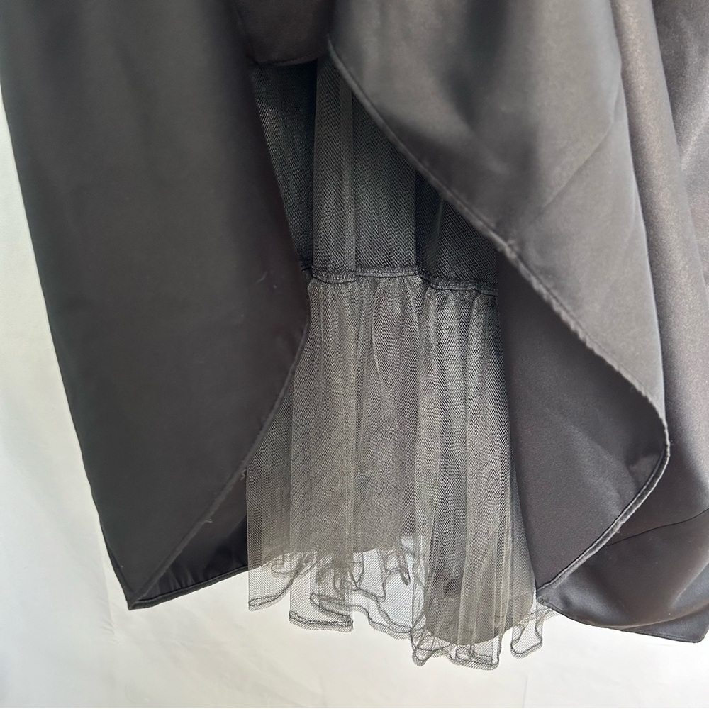 Urban Girl Nites Vintage Y2K Formal Black Gown with‎ Crisscross Back | Size 7/8 - Picture 2 of 10